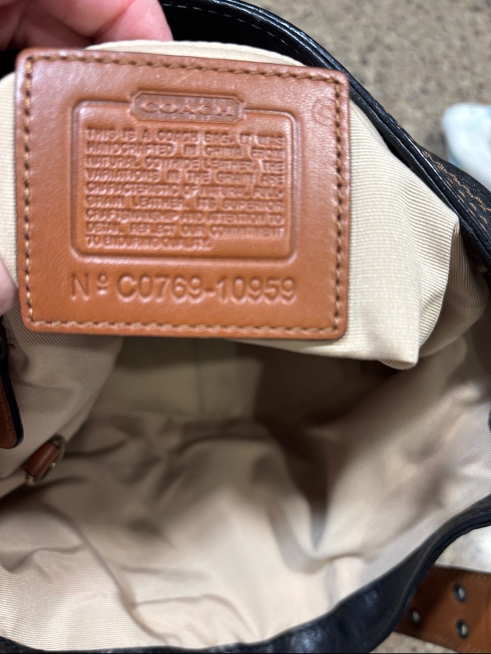Coach Chelsea Classic Black Leather Hobo Bag with Tan Accents#10959 RARE - Picture 6 of 9